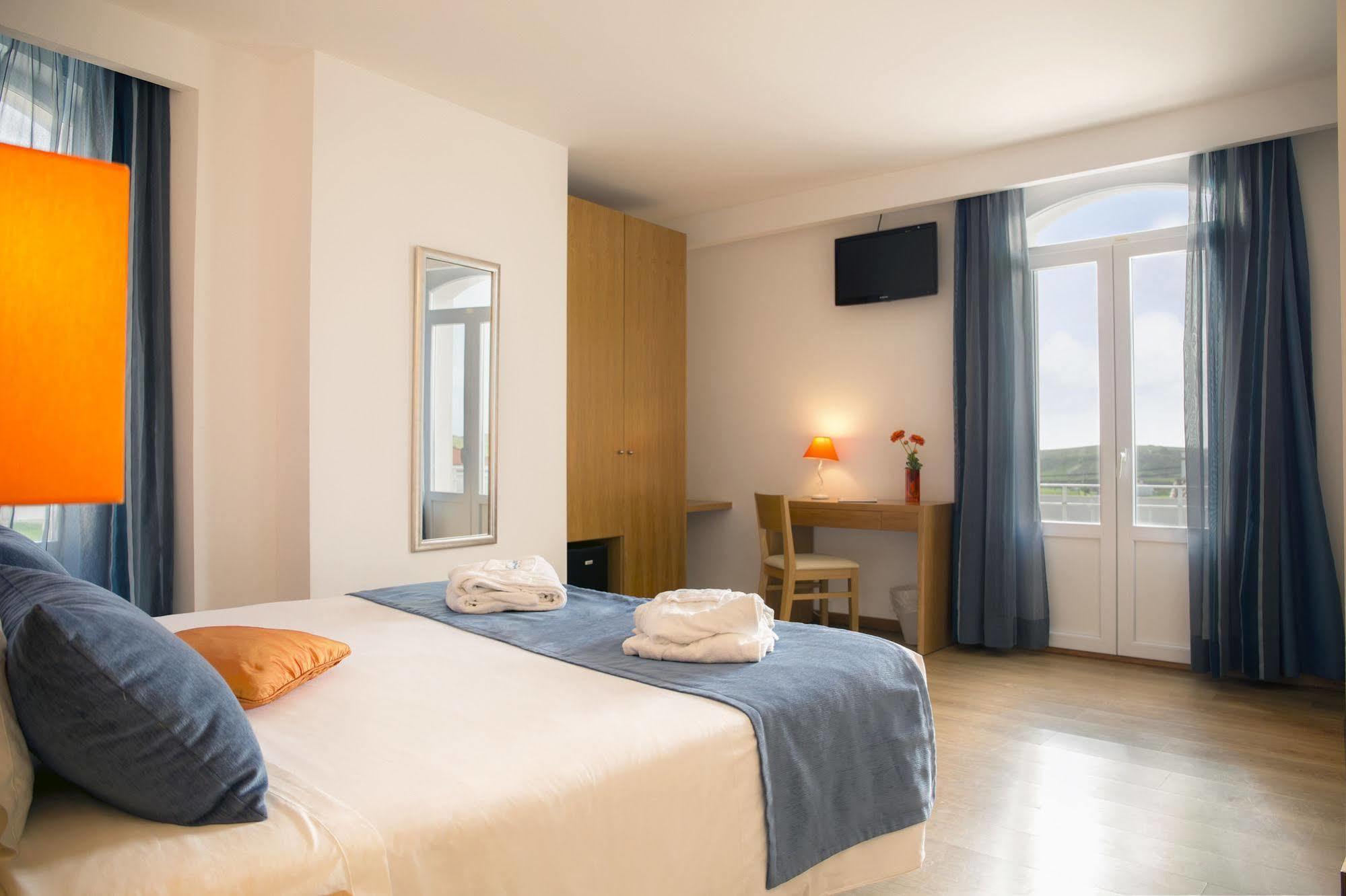 Hotel Mira Sagres ヴィラ・ド・ビスポ エクステリア 写真